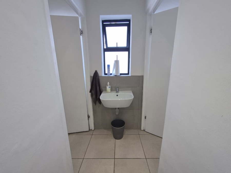 To Let Commercial Property for Rent in Ndabeni Western Cape